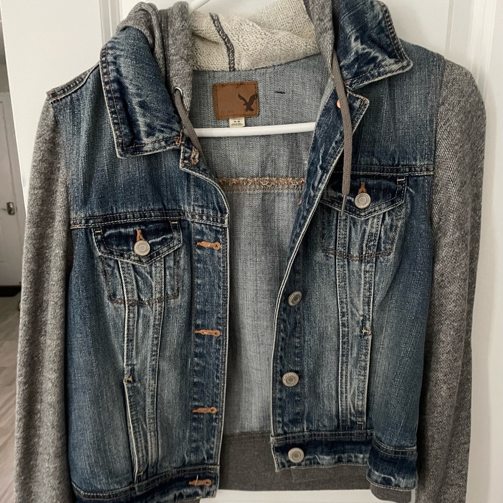 American Eagle Jean Jacket w/ Sweatshirt